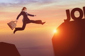 开云·体育官方网站入口-普劳德与劲敌并肩冲刺成焦点，普劳斯集锦